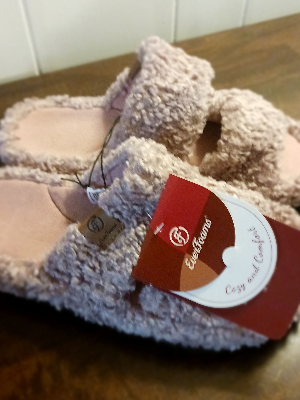EverFoams Cozy Plush Slide Slippers in Light Mauve